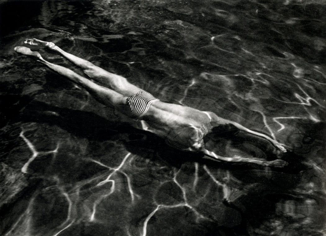 Underwater Swimmer, Esztergom, 1917