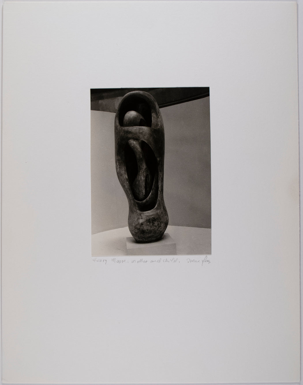 Henry Moore: Mother and Child
