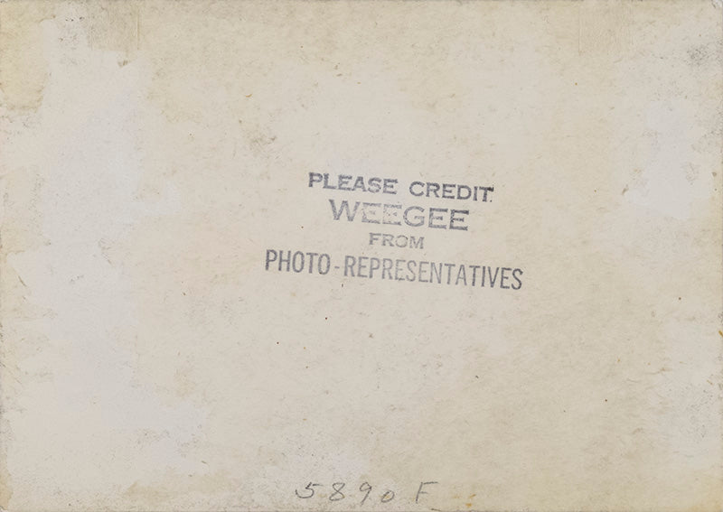 Untitled (kids waiting for autograph)