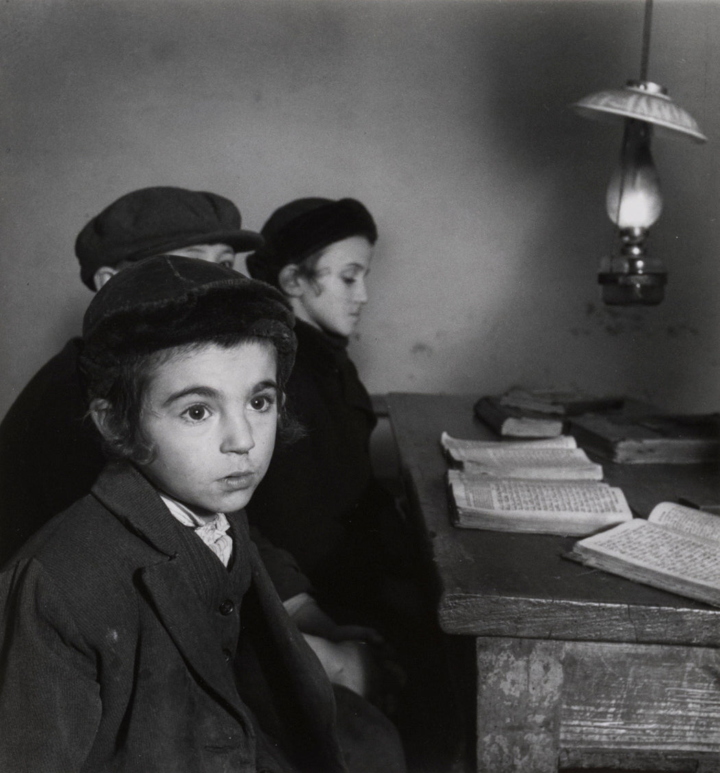 FFOTO-Roman Vishniac-Heder in Tjacoro, Carpatho, Ukraine
