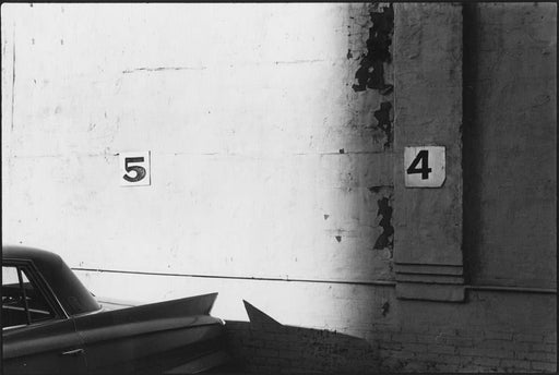 FFOTO-Dave Heath-Chicago [Parking lot]