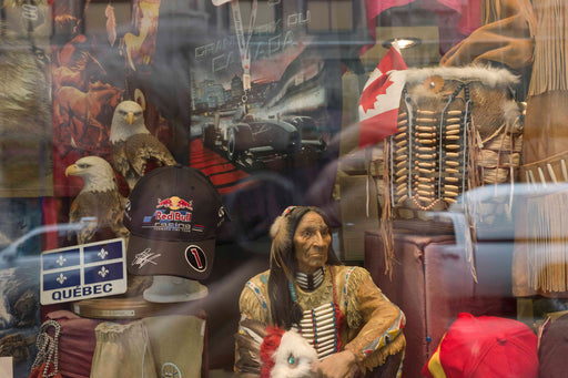Tourist shop, Old Montreal, Quebec - Geoffrey James | FFOTO