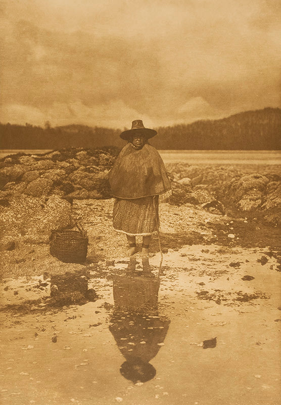 Plate 339, On the Beach – Nakoaktok - Edward Sheriff Curtis