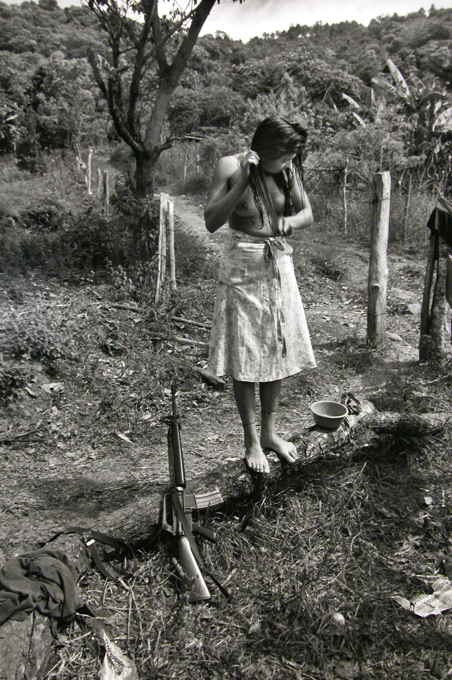 Larry Towell - El Salvador (Signed) | Photobook Junkies