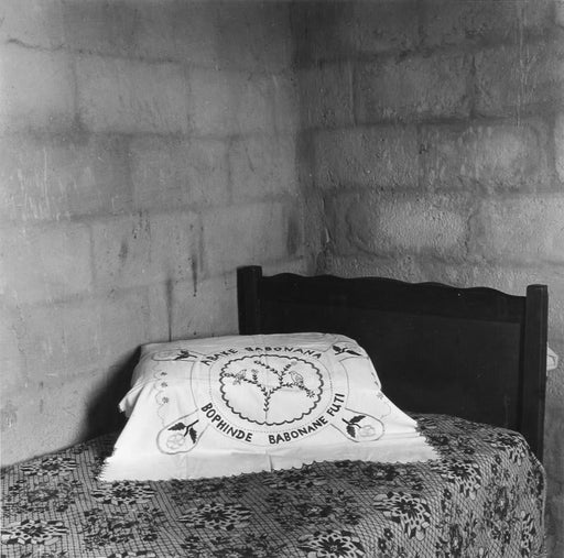 Pillow of Velley Phakati, whose husband has 'gone away'. The inscription she embroidered reads "those who once met, will meet again", 2365B Emdeni Extension, Soweto - David Goldblatt | FFOTO