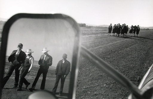 Capulin (Casas Grandes Colonies), Chihuahua, Mexico [Teenagers in truck mirror] - Larry Towell