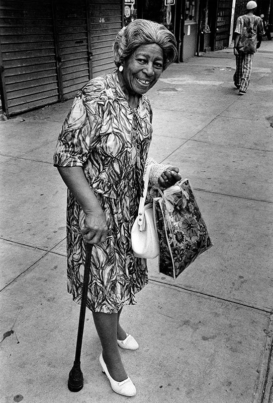 FFOTO-Dawoud Bey-A Woman at 7th Avenue and 138th Street
